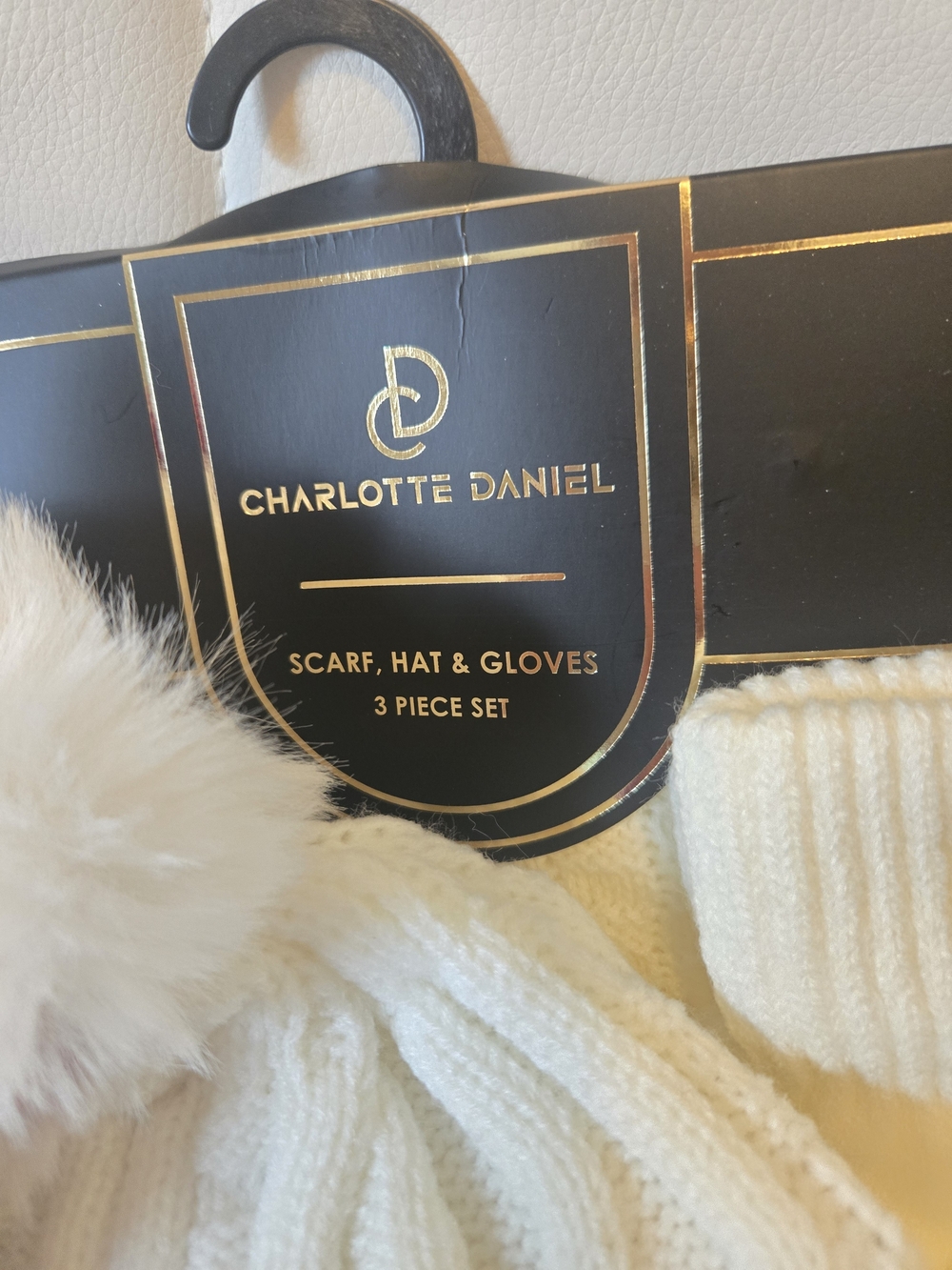 Charlotte Daniel Cream Scarf, Hat & Gloves Set